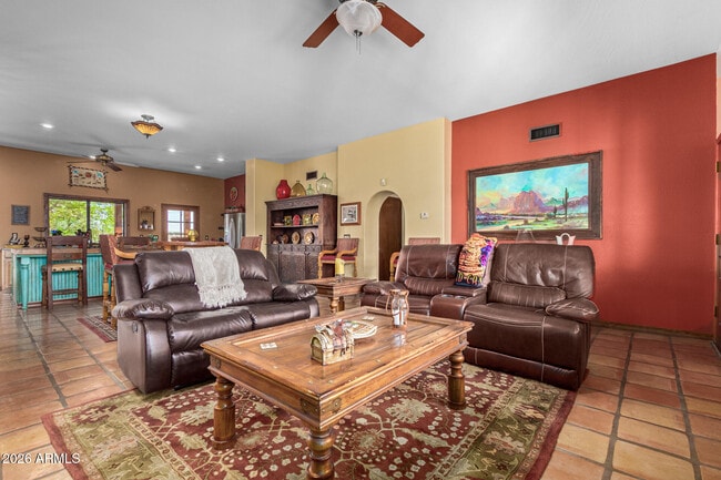 Building Photo - 10653 E Sleepy Hollow Trail