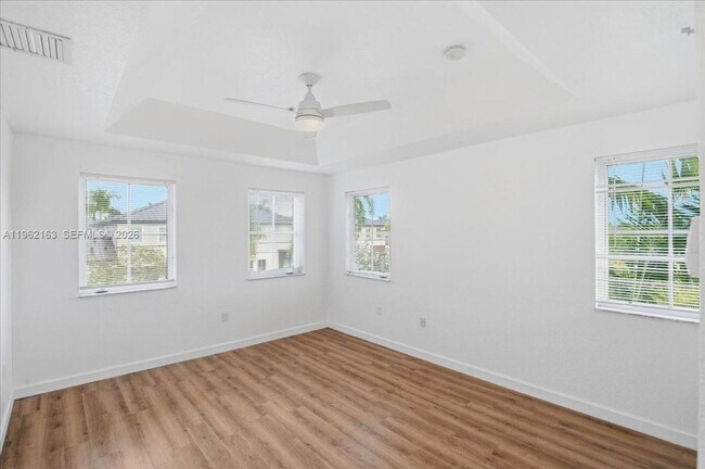 Building Photo - 4435 SW 160th Ave