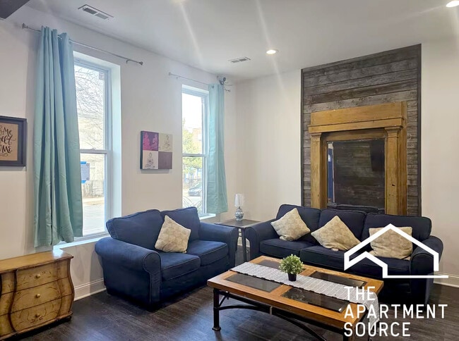 Building Photo - 2937 W Jackson Blvd