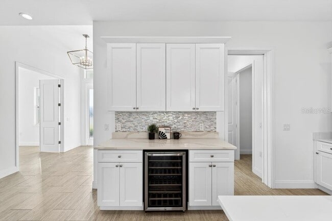 Building Photo - 200 Snowy Orchid Way