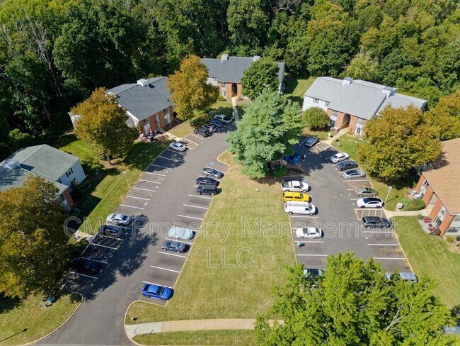 Building Photo - 19-7 Augusta Ct