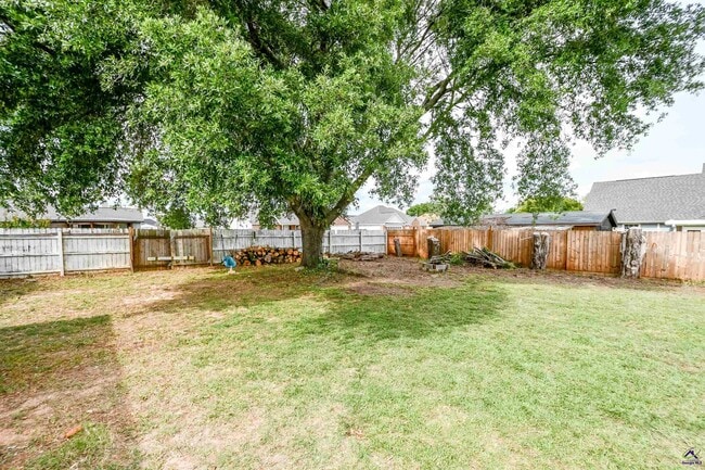 Building Photo - 107 Molland Dr
