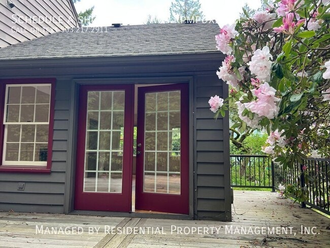 Building Photo - 1938 SW Edgewood Rd