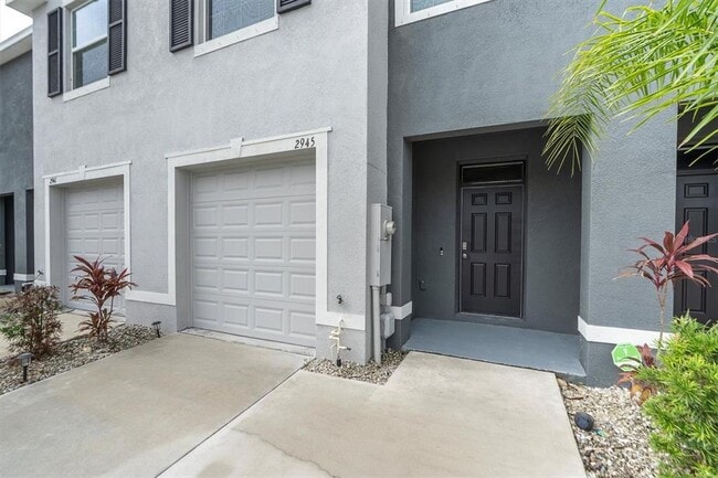 Building Photo - 2945 Suncoast Plains Dr