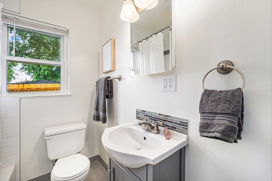 Bathroom - 7155 W 16th Pl