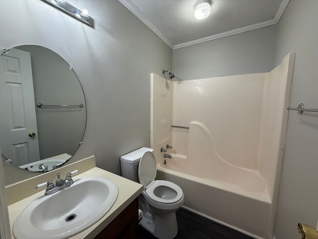 Building Photo - Two bedroom one bath duplex