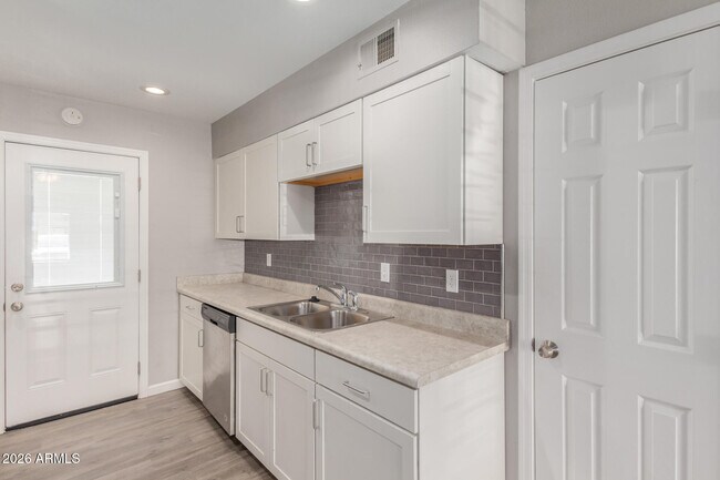 Building Photo - 4530 E Camino Cir