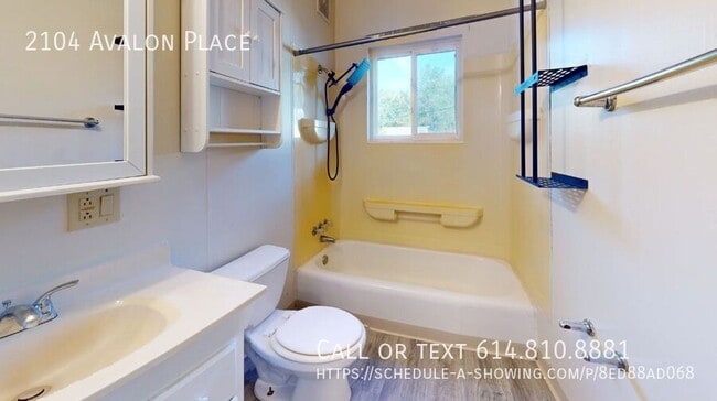 Building Photo - 2104 Avalon Pl