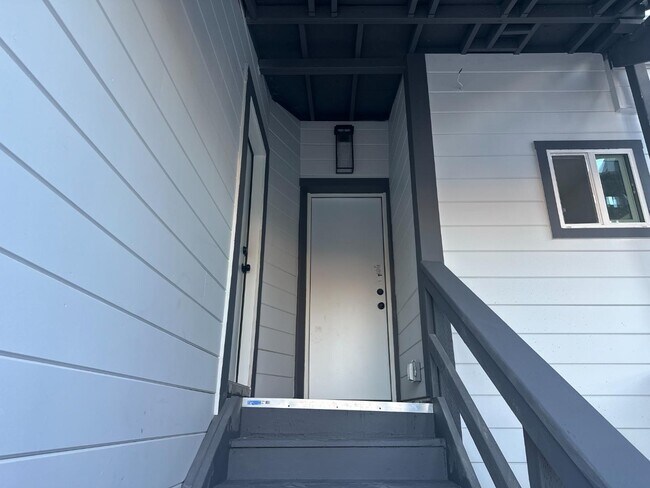 Building Photo - 3238 Adeline St