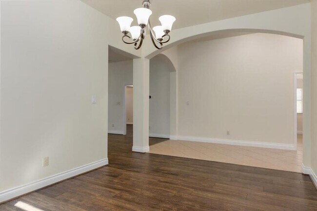 Building Photo - 2735 Rosepoint Ct