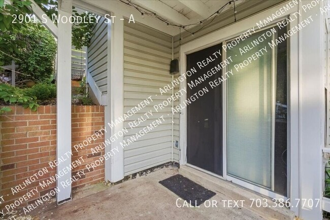 Building Photo - 2901 S Woodley St