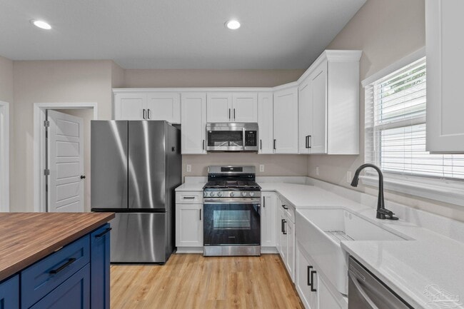 Building Photo - 8553 Sonnyboy Ln