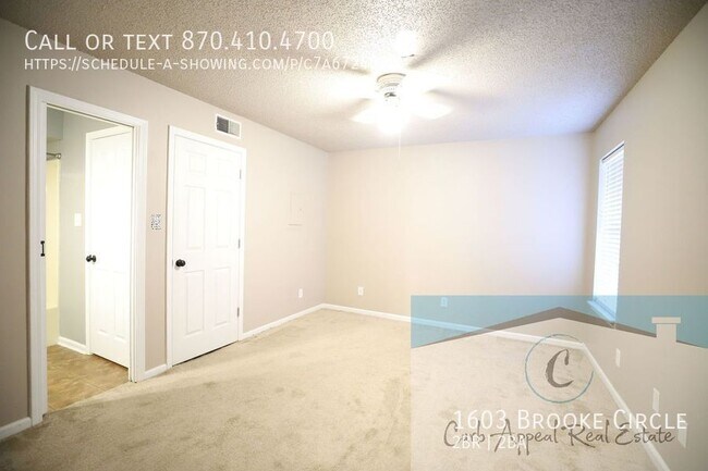 Building Photo - Beautiful 2 bedroom / 2 bath home with a f...