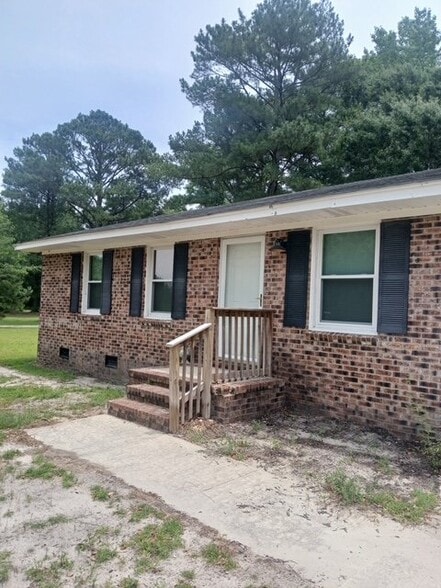 Building Photo - 446 Over Lyon Rd