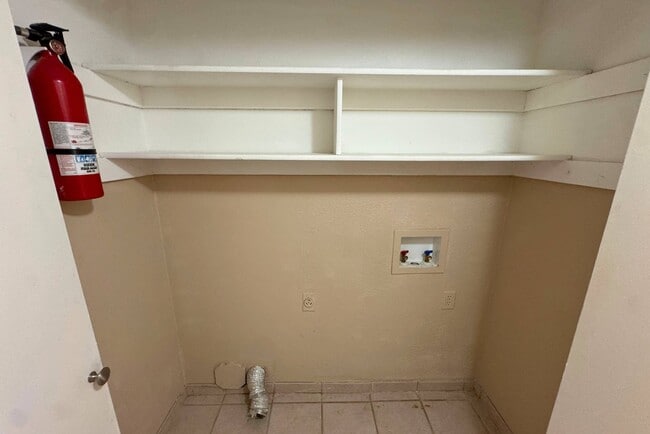 Building Photo - 1901 W Wenonah Blvd