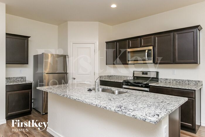 Building Photo - 357 W White Sands Dr