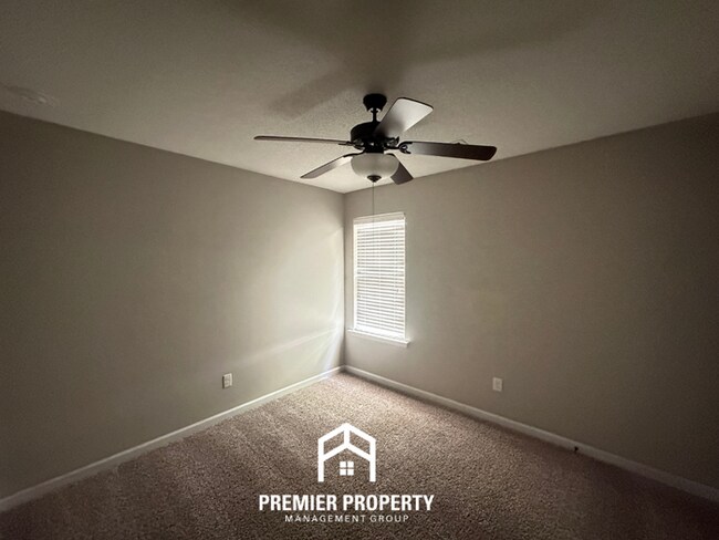 Building Photo - Charming 3BR/2BA Bartlett Area Home | High Ceilings & Hardwood Floors