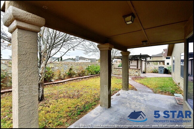 Building Photo - 5005 Moon Ranch Ln