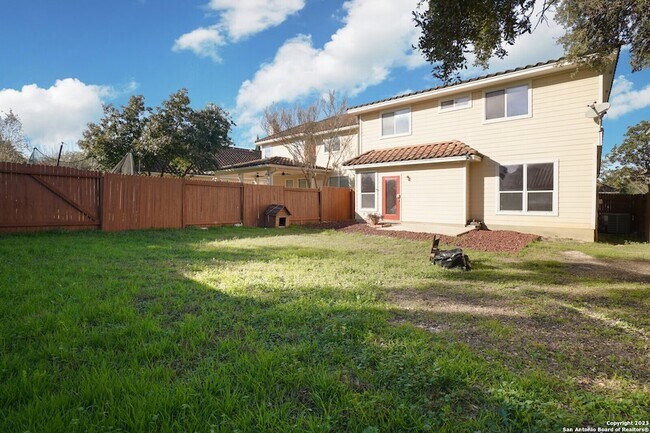 Building Photo - 1354 Crown Brook
