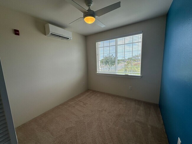 Building Photo - Welcome to the second city of Kapolei. Thi...