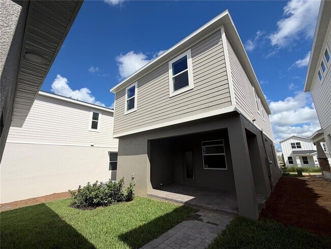 Building Photo - 17334 Beachgrass Aly