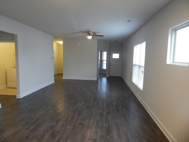 Building Photo - Beautiful home in Del Webb by Riverlights (55 and over community)