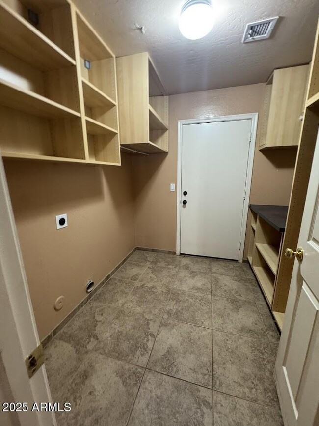 Building Photo - 17757 W Eagle Dr