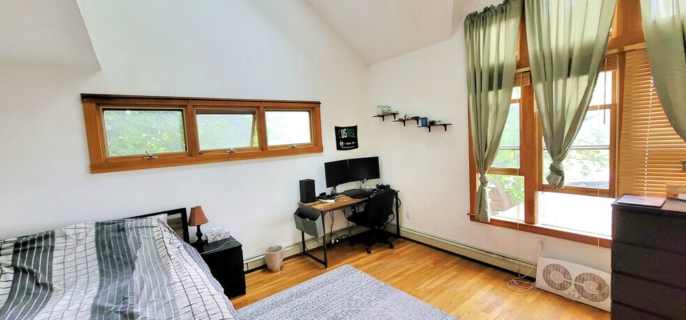 Building Photo - 150 Allston St