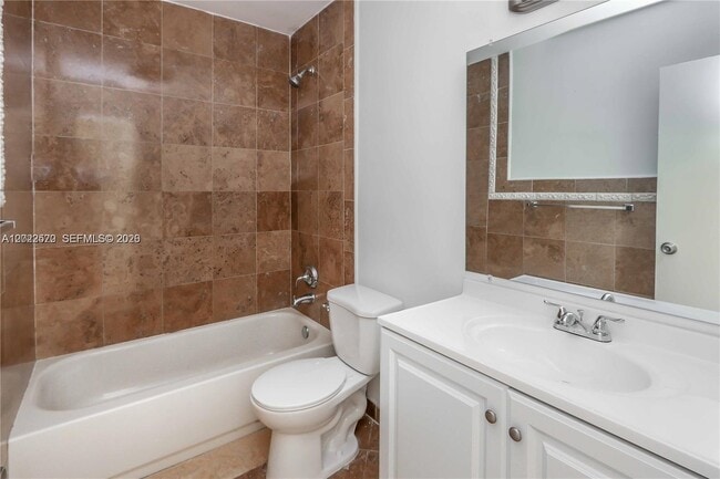Building Photo - 200 SW 64th Way