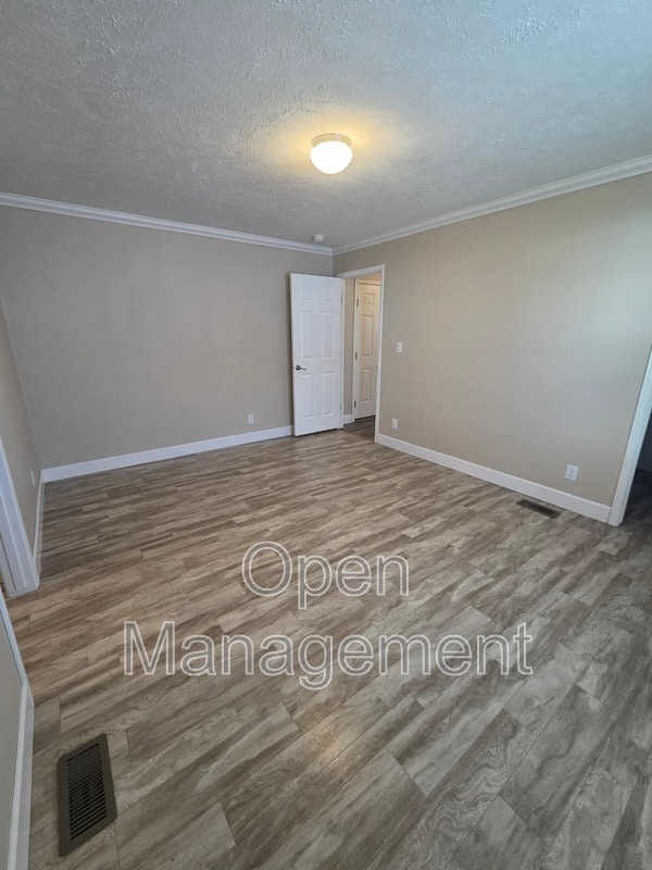 Building Photo - 8701 NE 107th Pl