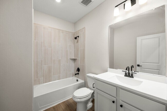 Building Photo - 3008 Myrtle Sunset Dr