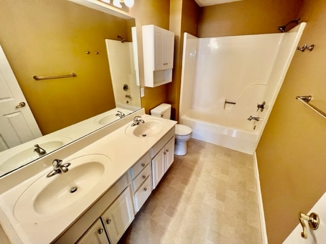 Building Photo - 4035 Pine Dr