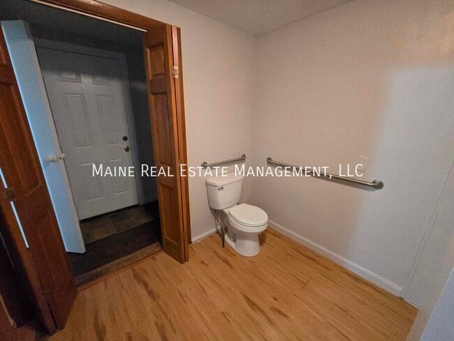 Building Photo - 36 Pheasant Hill Trailer Park