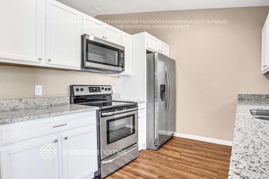 Building Photo - 327 Blue Bayou Dr