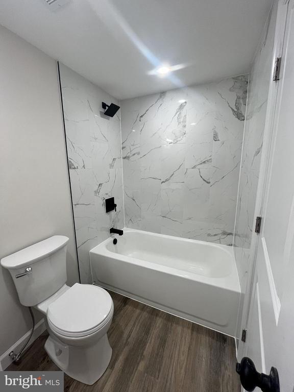 Building Photo - 301 Bryan Point Rd