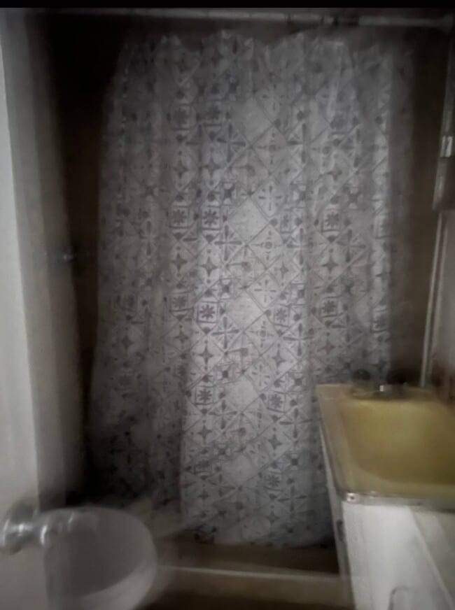 Building Photo - 931 Chandrika Pl