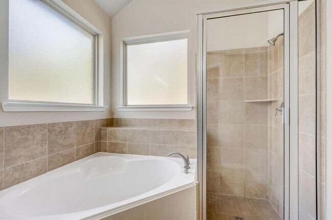 Building Photo - 166 Jaxxon Pointe Dr