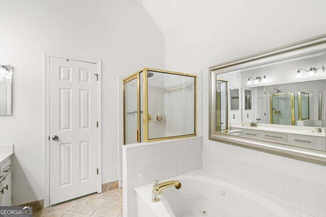 Building Photo - 529 Eastland Dr