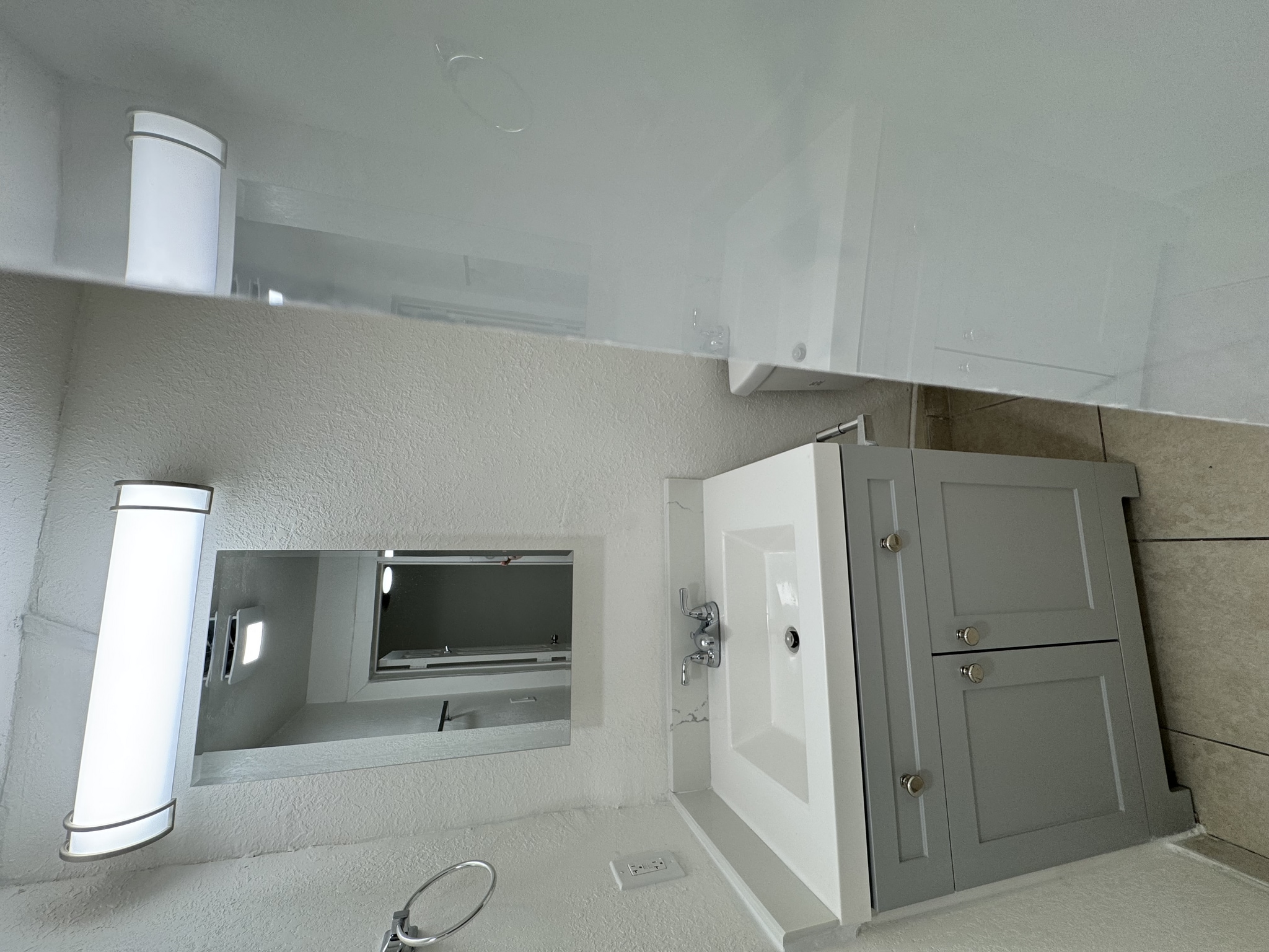 Building Photo - 2401 NW 2nd St