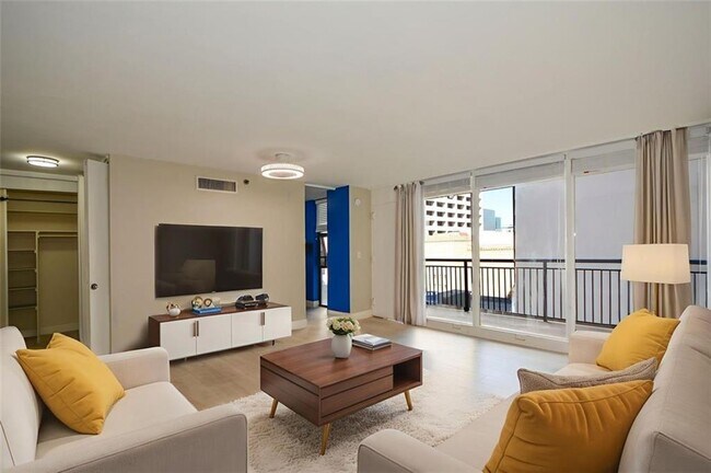 Building Photo - 620 Peachtree St NE