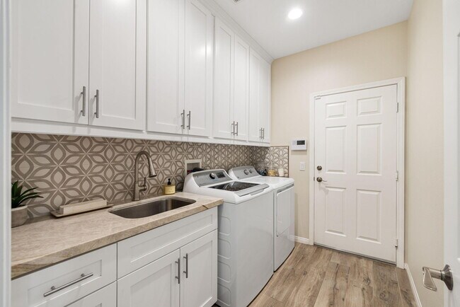 Building Photo - 39295 Camino Manena