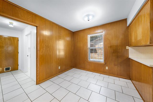 Building Photo - 924 Imperial Dr
