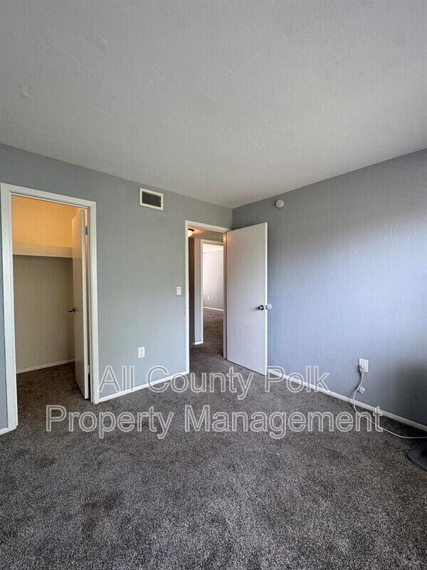 Building Photo - 1836 N Crystal Lake Dr