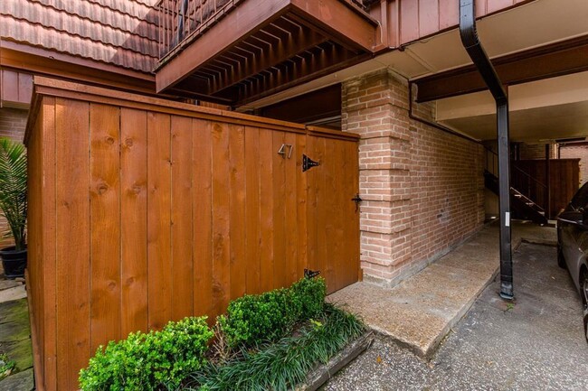 Building Photo - 3401 Timmons Ln
