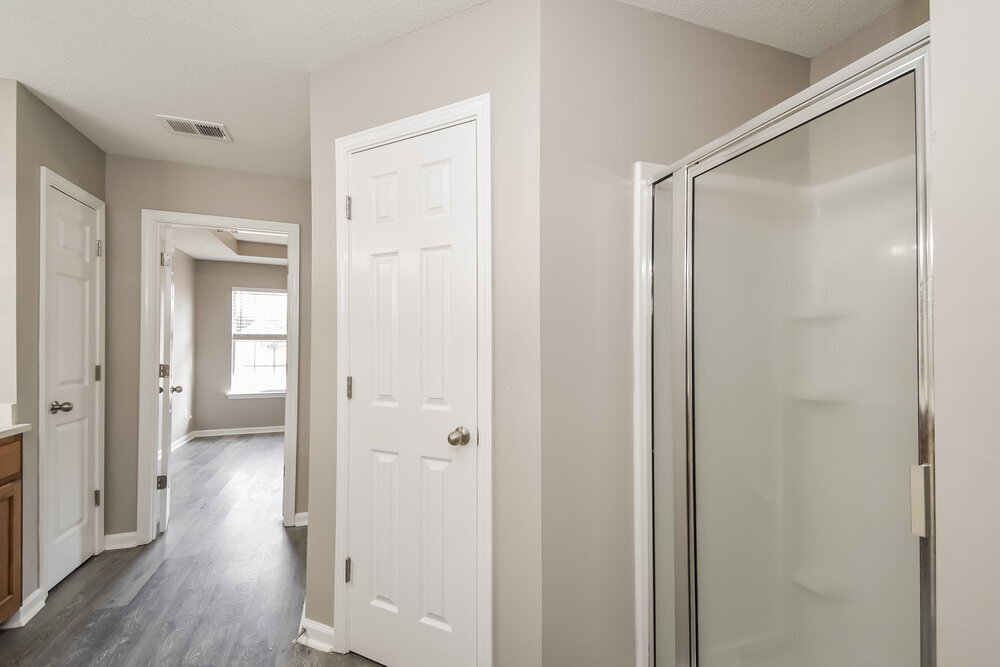 Building Photo - 5894 Keebler Dr