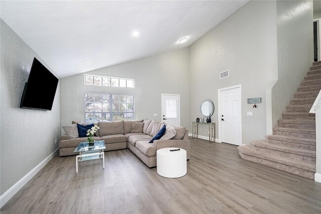 Building Photo - 3007 Stillwater Dr