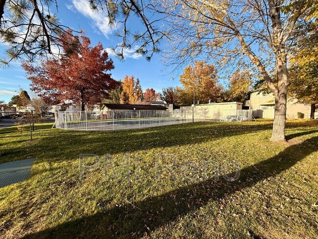 Building Photo - 2507 Sycamore Glen Dr