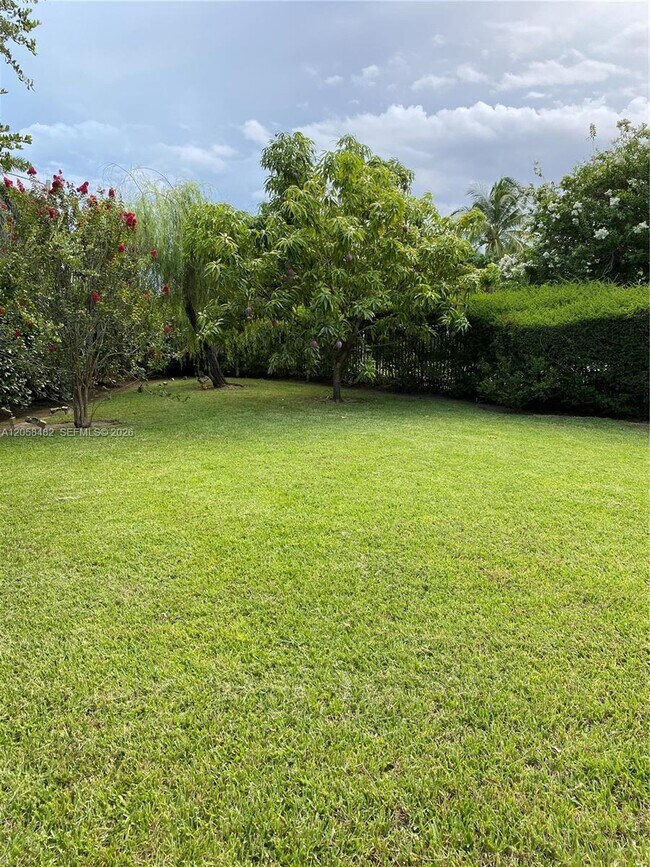 Building Photo - 7888 SW 195th Terrace