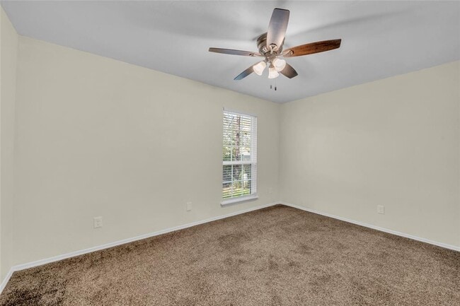 Building Photo - 108 Hillside Cove