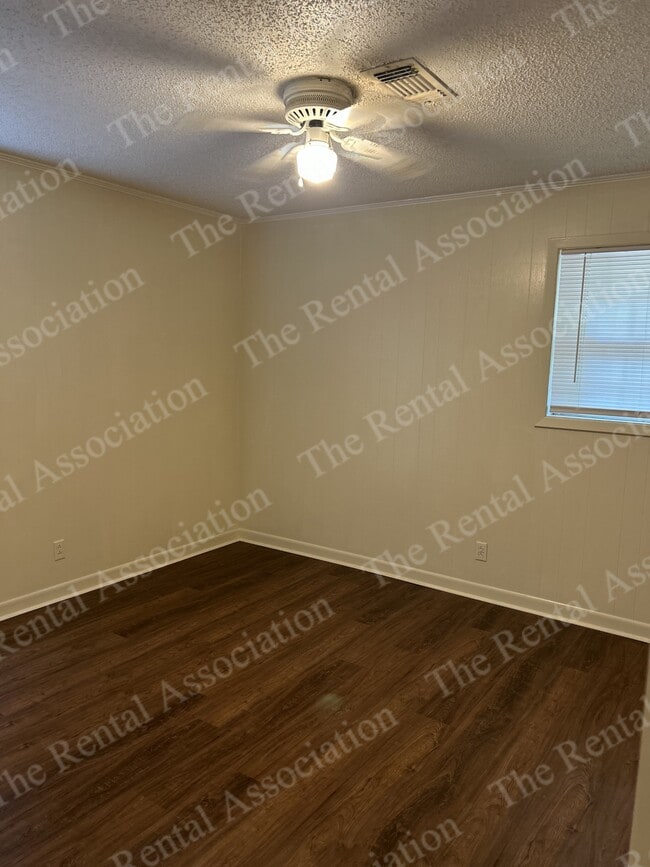 Building Photo - 6656 Sonny Boy Yeldell Rd